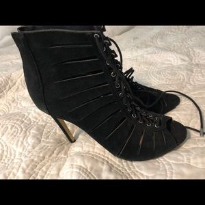 Steve Madden Velvet lace up heels Black Size 8